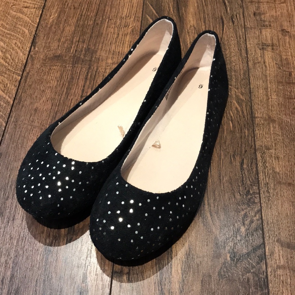 Ballet flats